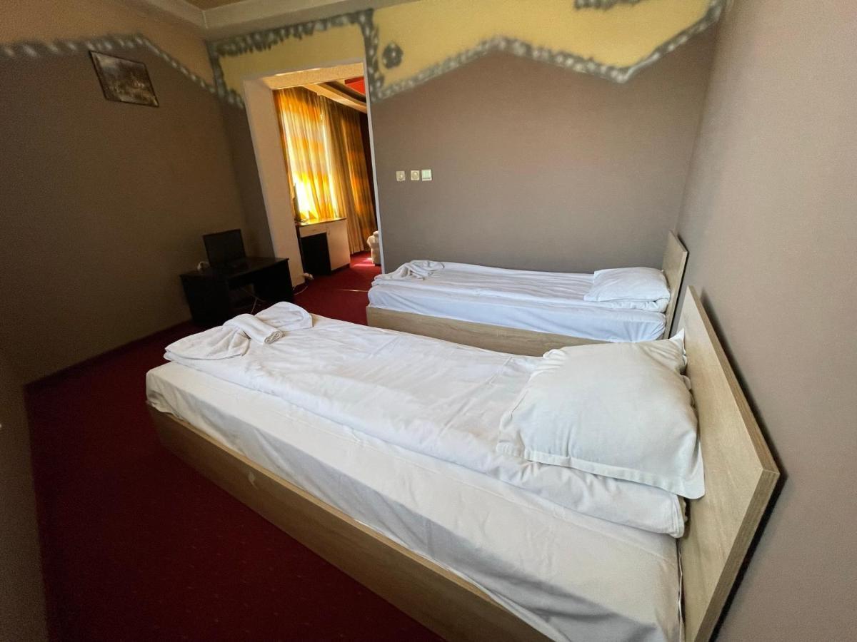Hotel Victoria Dobriniste Kültér fotó