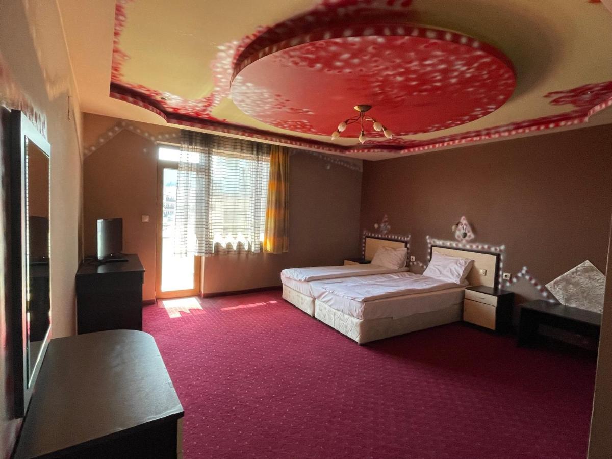 Hotel Victoria Dobriniste Kültér fotó