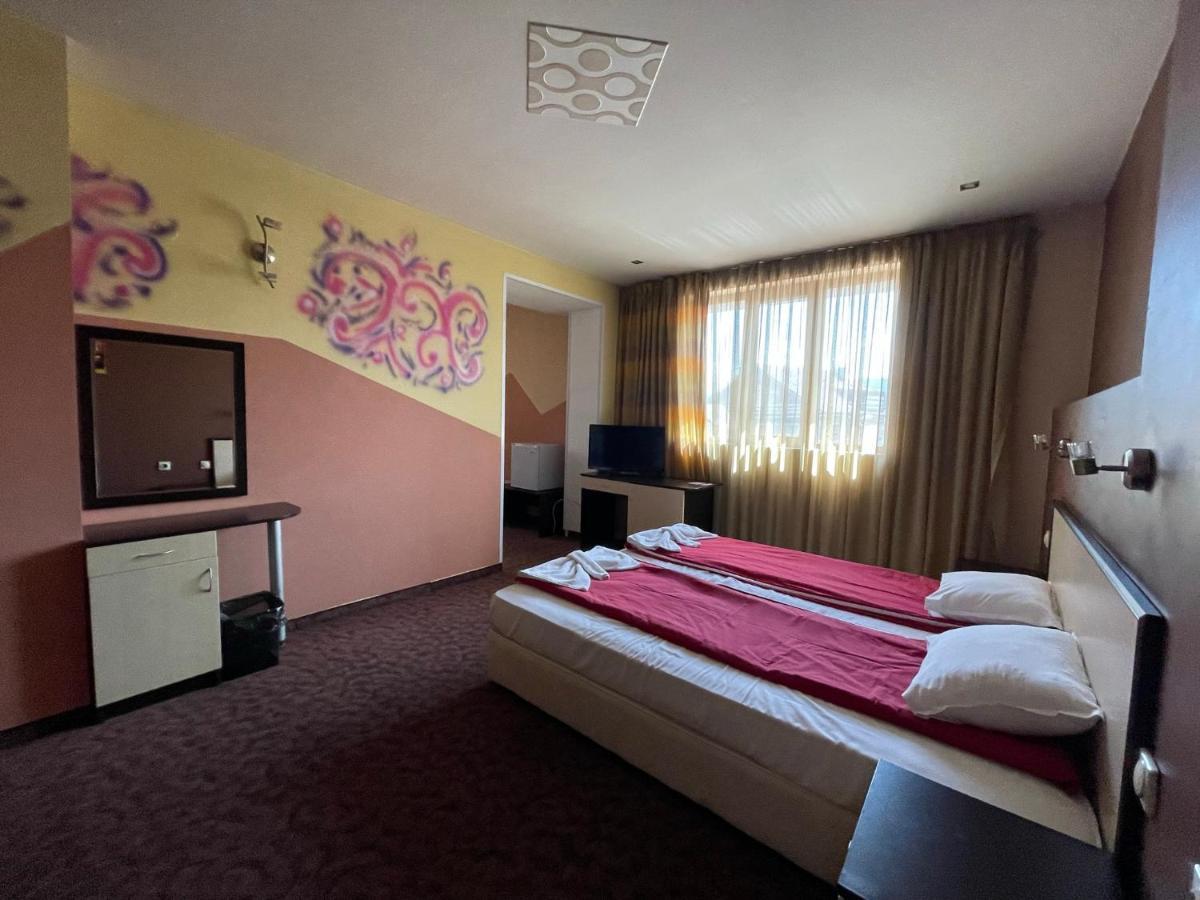 Hotel Victoria Dobriniste Kültér fotó