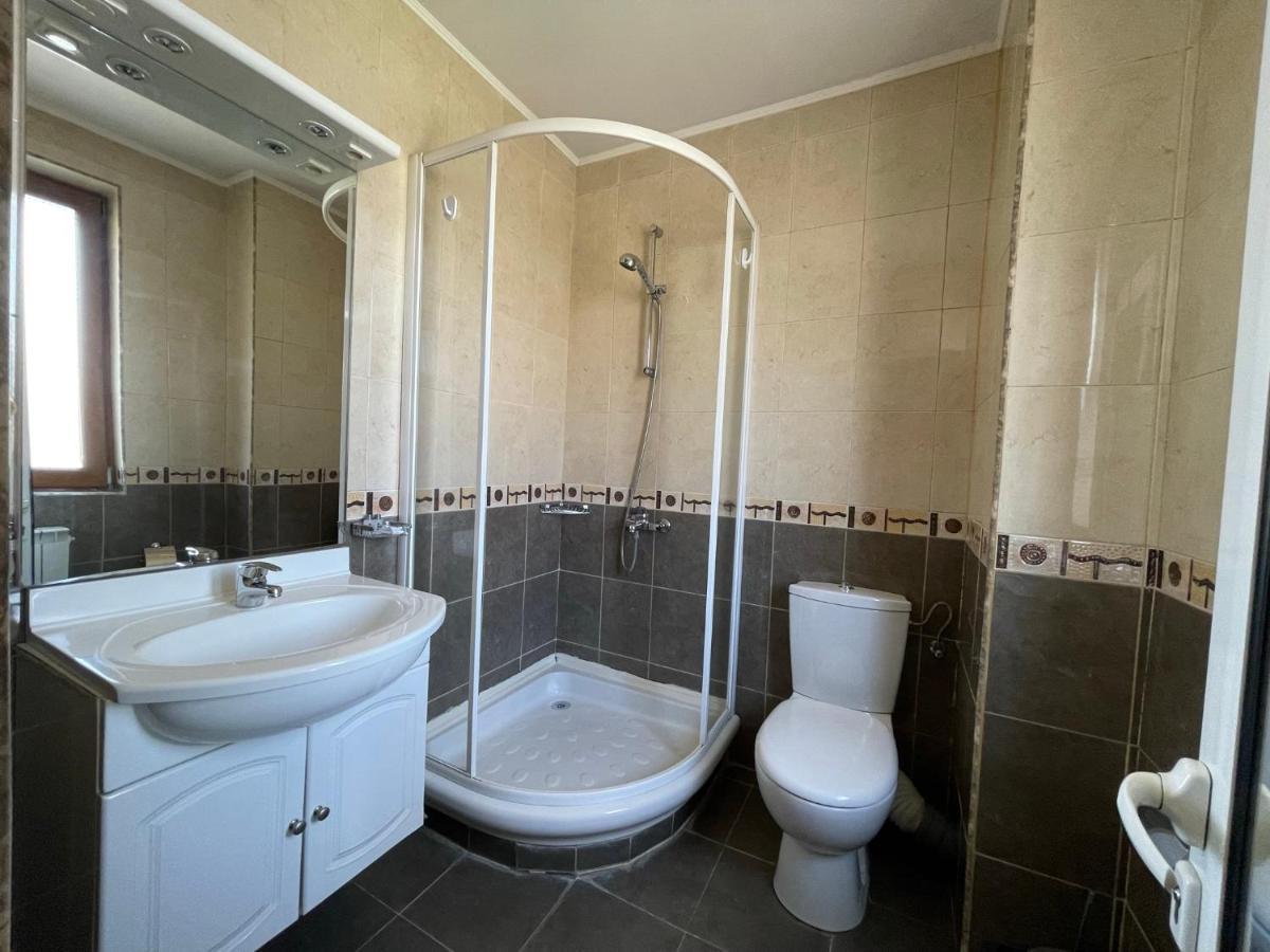 Hotel Victoria Dobriniste Kültér fotó